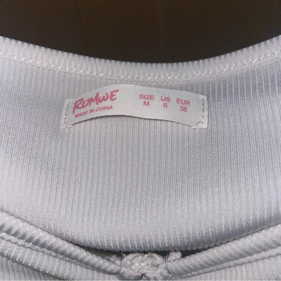 White Cropped Long Sleeve Shirt with Ruching and Ties - Picture 7 of 7